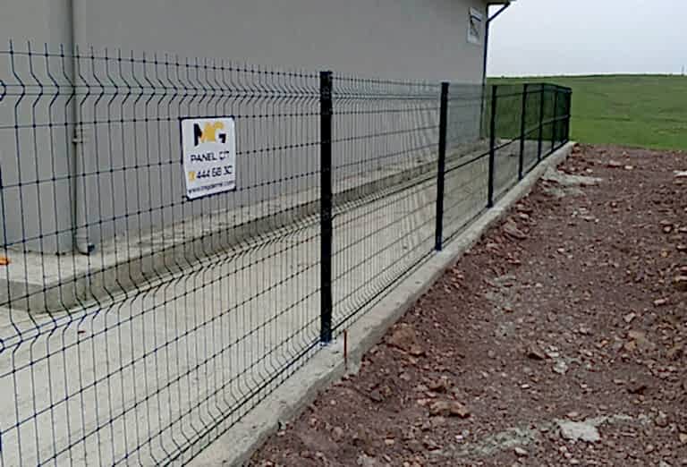 what-to-consider-when-choosing-the-best-panel-fence-company